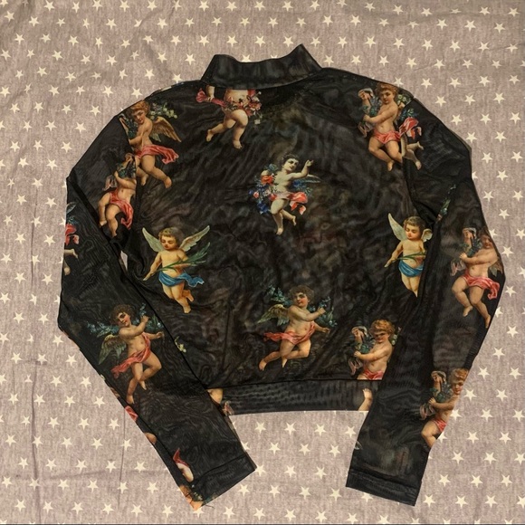 cute black top with angels - Picture 2 of 2